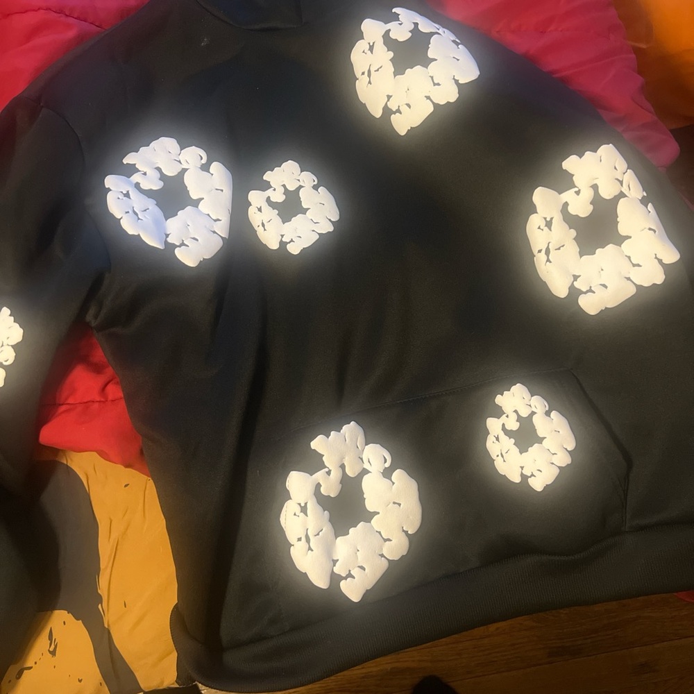 Great hoodie very cozy